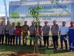 Peringati Hari Lingkungan Hidup, Polda SumSel Bersama SKK Migas & PHR Zona 4 Penanaman Pohon.