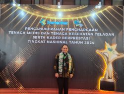 Kepala Puskesmas Sukadami Cikarang Selatan dr.Adi Pranaya Raih Penghargaan Tenaga Kesehatan Teladan Tingkat Nasional 2024