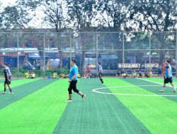 Momen Halalbihalal, DPD KNPI Kabupaten Bekasi Ajak DPK Olahraga Bareng di Sport Center Sukatani